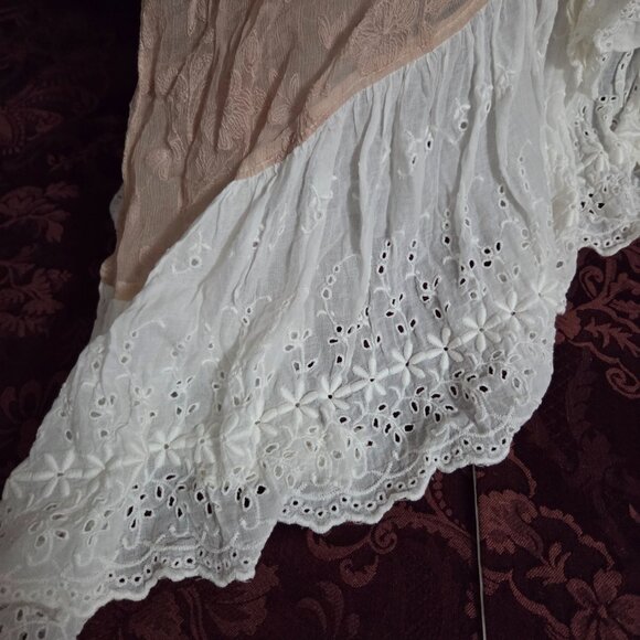 Magnolia Pearl Silk Embroiderer Dress Eyelet Lace in Dusky Peach Love Label - Picture 4 of 10